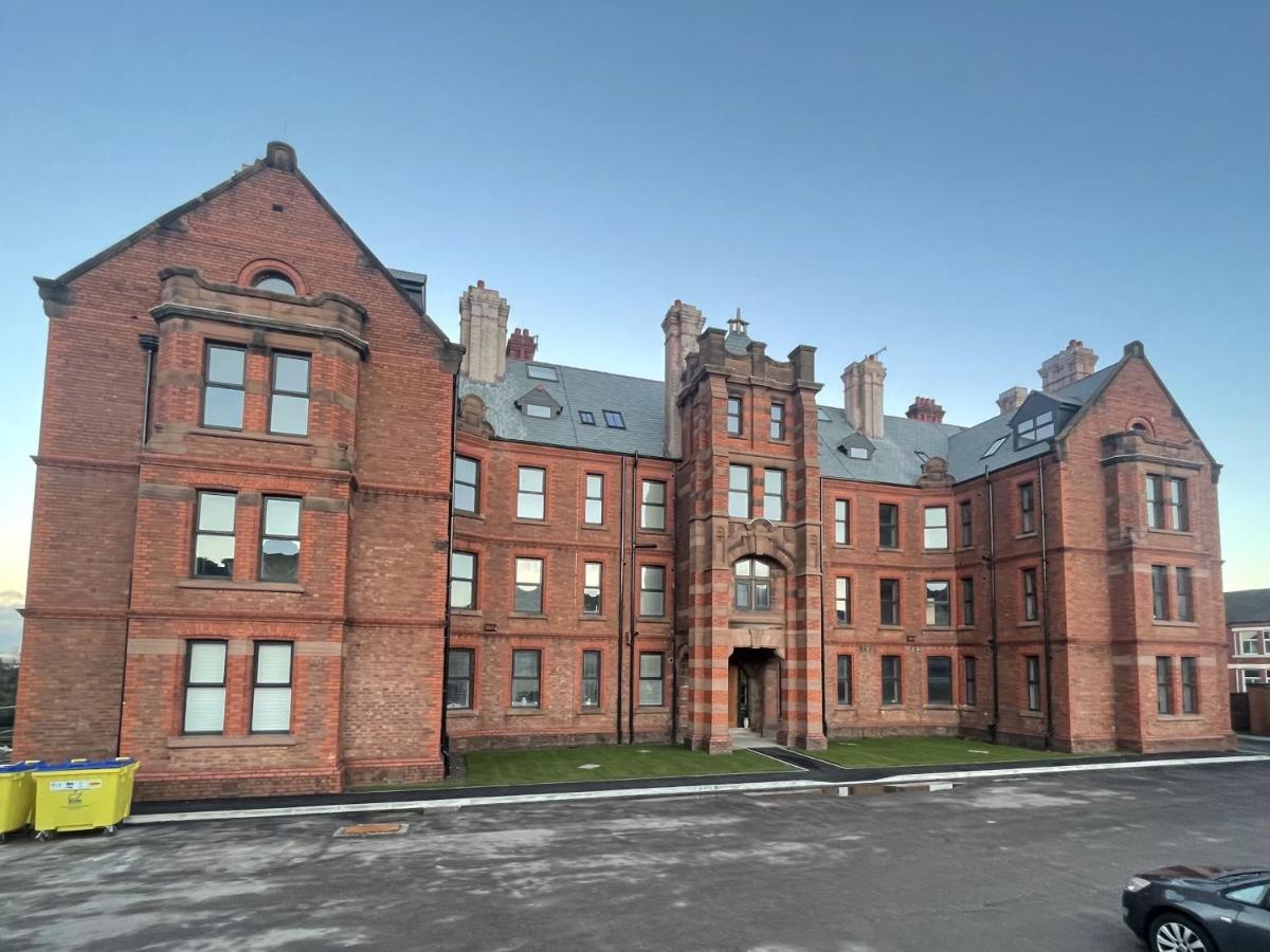 Gibson Manor Apartments Wallasey Luaran gambar