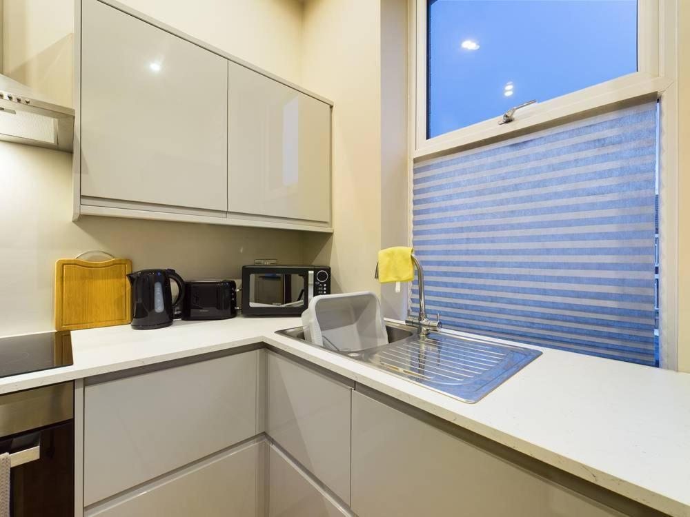 Gibson Manor Apartments Wallasey Luaran gambar
